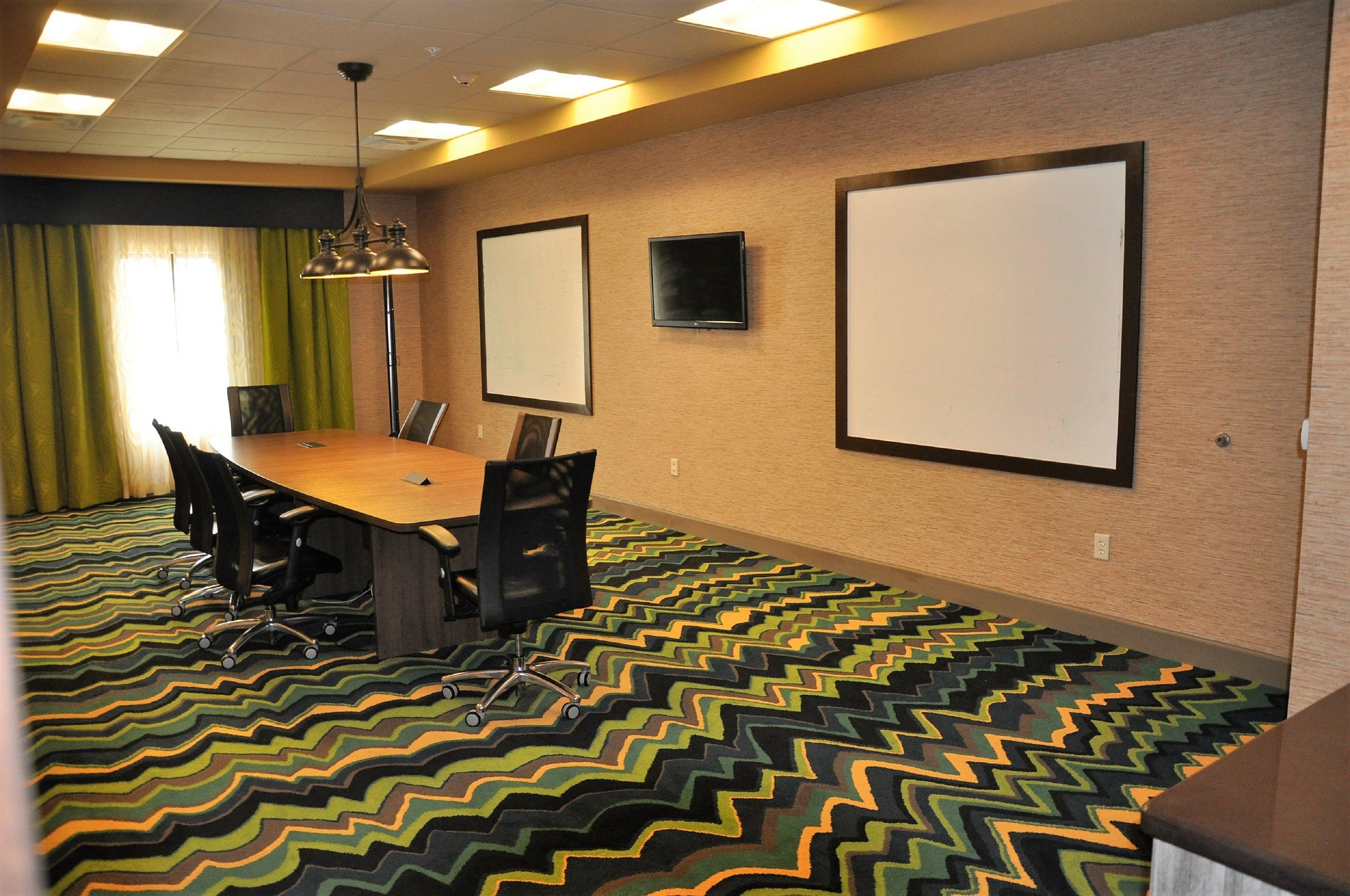 Holiday Inn Express & Suites Perry-National Fairground Area By Ihg Exterior foto
