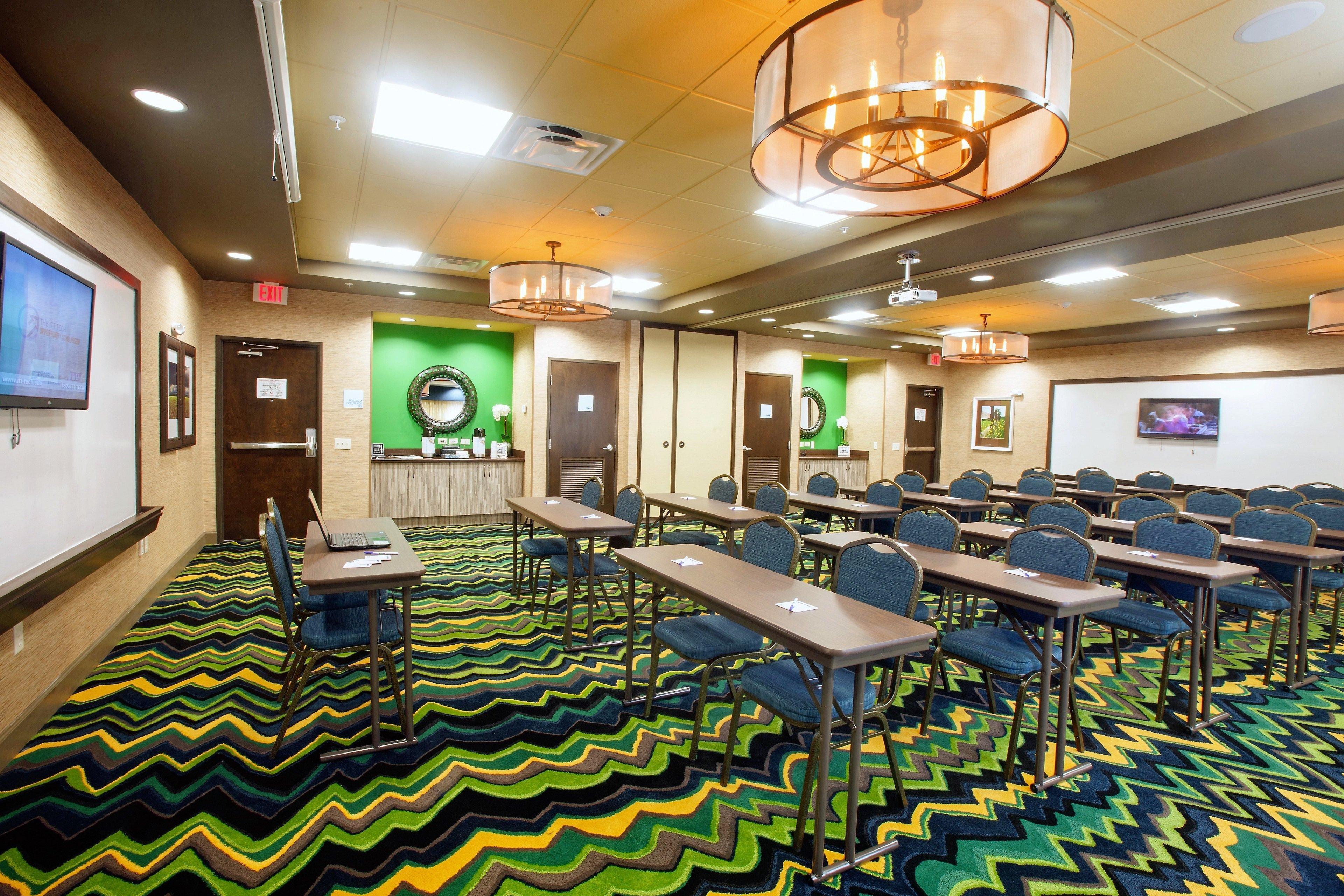 Holiday Inn Express & Suites Perry-National Fairground Area By Ihg Exterior foto