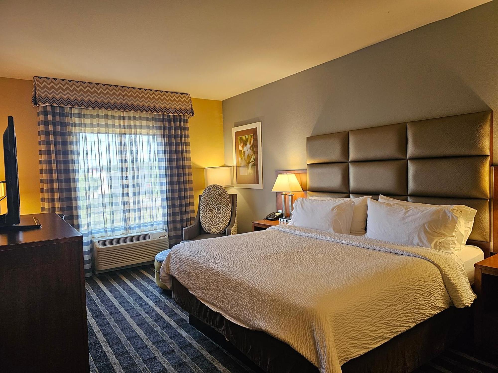Holiday Inn Express & Suites Perry-National Fairground Area By Ihg Exterior foto
