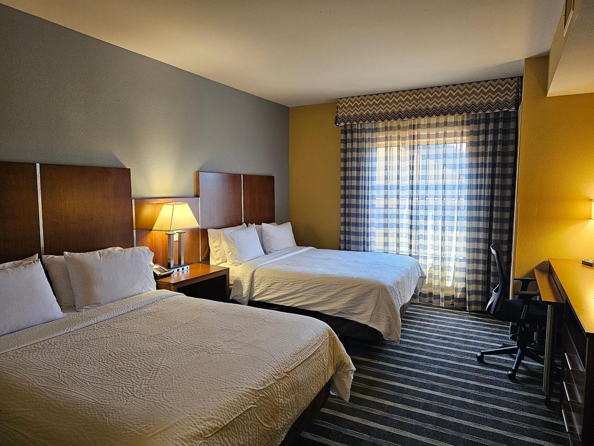Holiday Inn Express & Suites Perry-National Fairground Area By Ihg Exterior foto